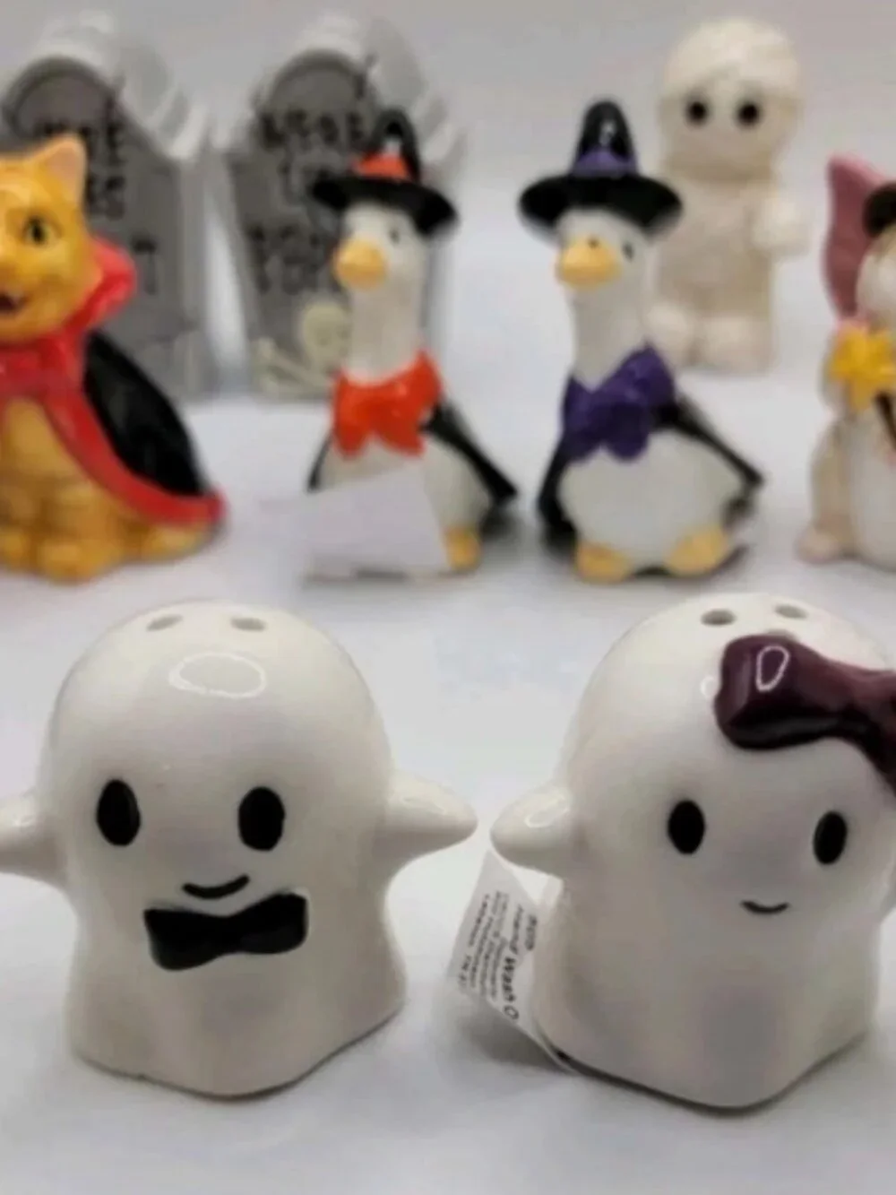 7 Sets 2026 Cracker Barrel Halloween Salt & Pepper Shakers New Summerween